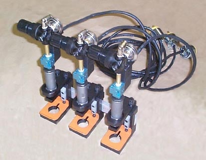 Wicket hole punch unit small